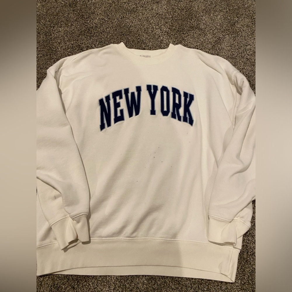 Brandy Melville New York Crewneck